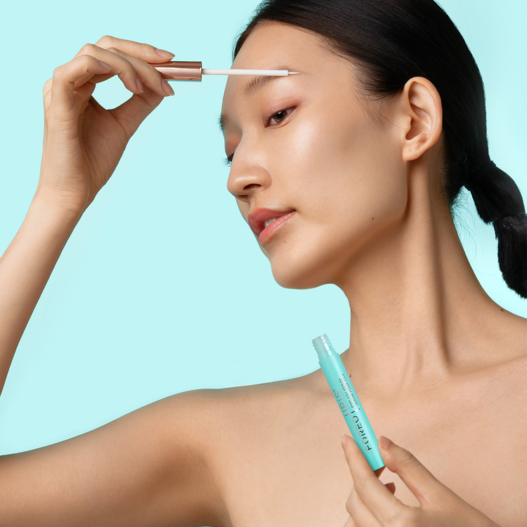 Iris Sérum protege, fortalece y aporta volumen