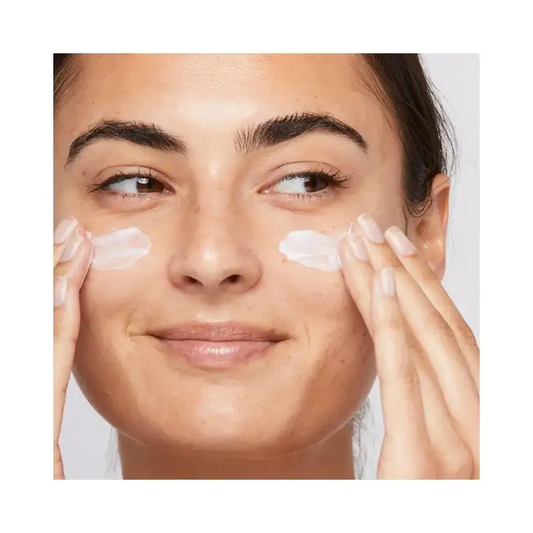 Dynamic Skin Recovery SPF 50 Moisturizer Protector solar firmeza e hidratación de la piel