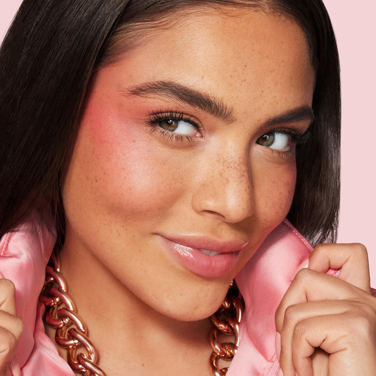 Polite Pops Powder - Rubor en barra, acabado natural