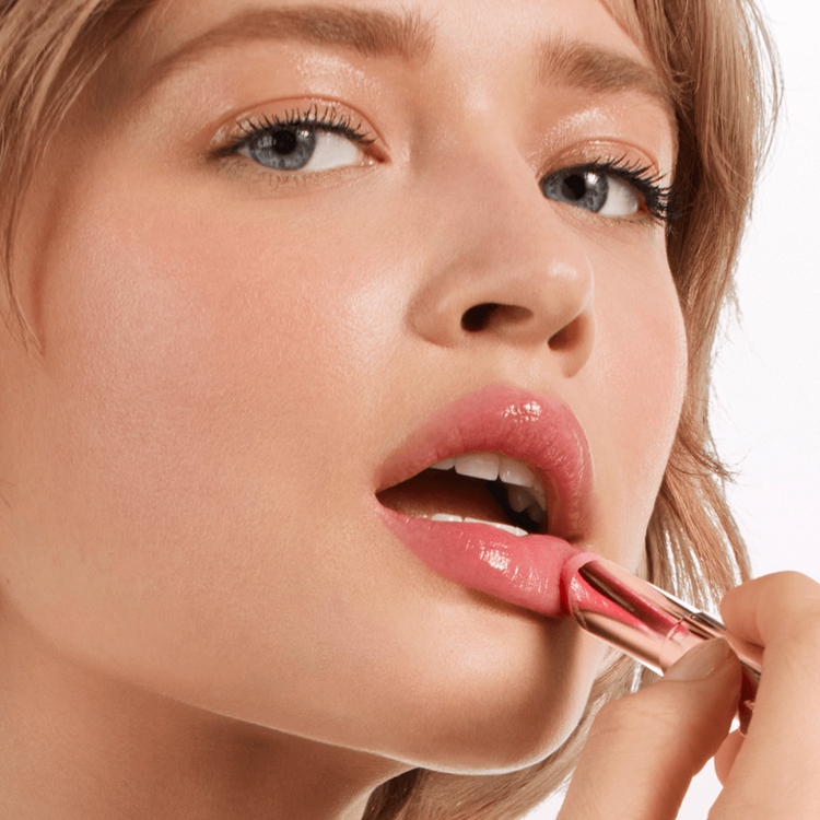 Lip Idôle Butterglow - Bálsamo labial, hidrata y aporta luminosidad
