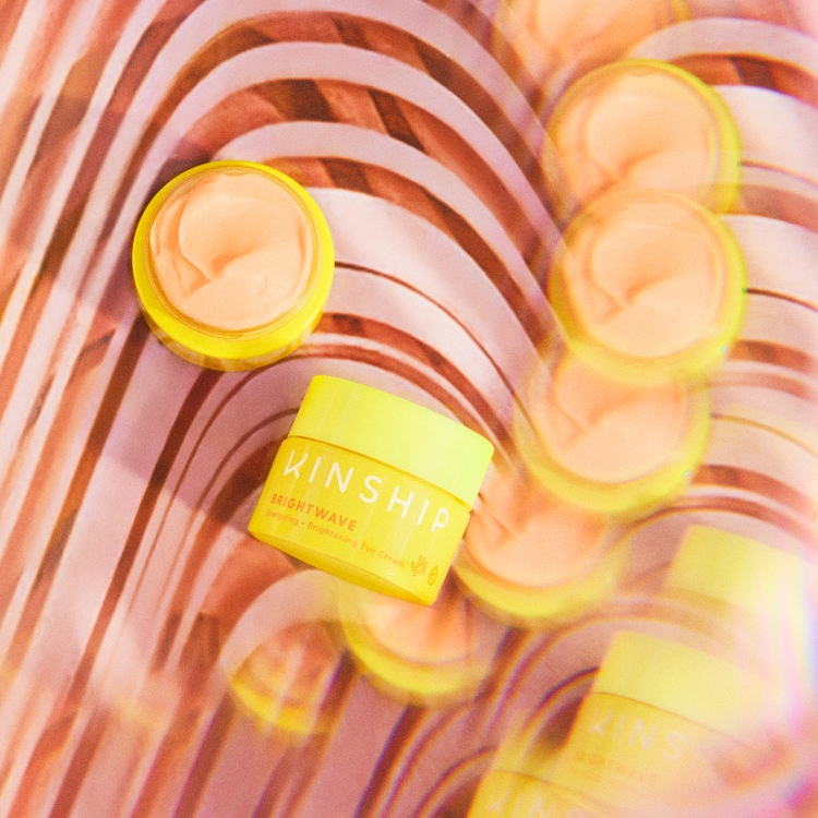 Brightwave Vitamin C Energizing + Brightening Crema para ojos ilumina la zona de ojos