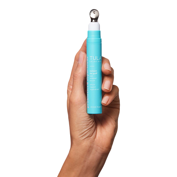 Instant De-Puff Eye Renewal Suero facial renovador alisa y unifica el tono de tu piel