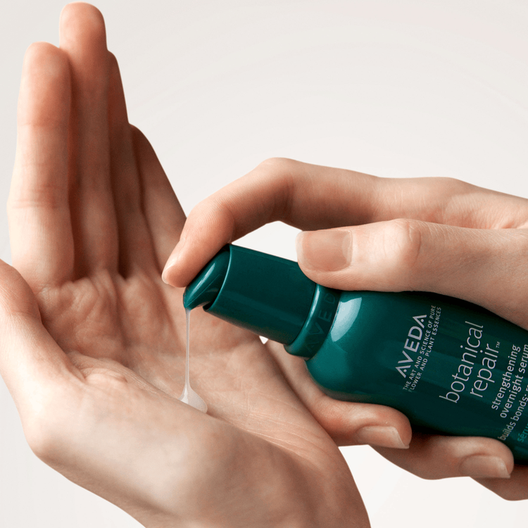 Botanical Repair Suero fortalecedor nocturno reduce las puntas abiertas