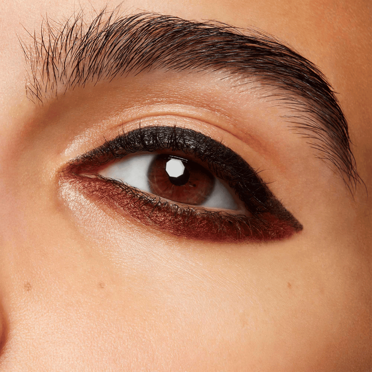 Colour Excess Gel Pencil Eye Liner Lápiz delineador de ojos resistente al agua y pigmentado