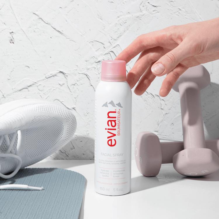 Natural Mineral Spray facial hidrata la piel