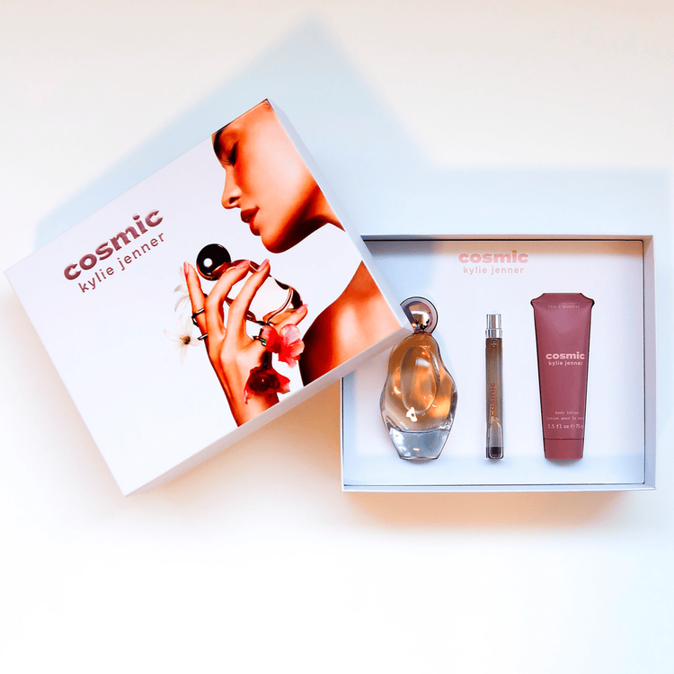 Cosmic Kylie Jenner Gift set perfume con aroma floral