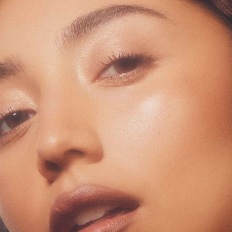 Beam Trap Skin Illuminating Balm Iluminador en bálsamo brillo eufórico para la piel