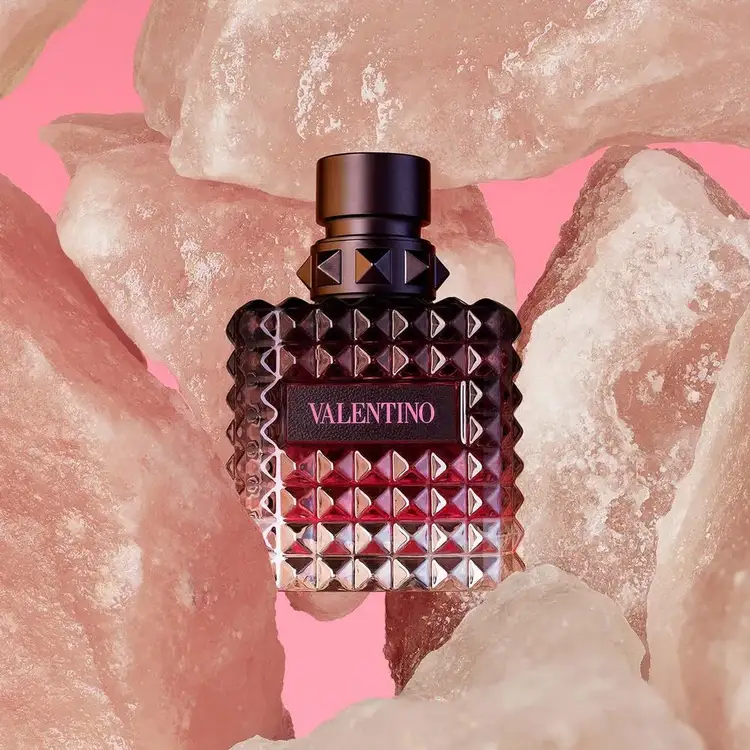 Born In Roma Intense - Eau de Parfum, aroma floral ámbar magnética