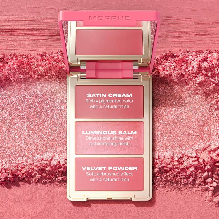 Cheek Thrills Multi-Finish Face Trios - Trío facial de múltiples acabados, una crema satinada, un bálsamo luminoso y un polvo aterciopelado