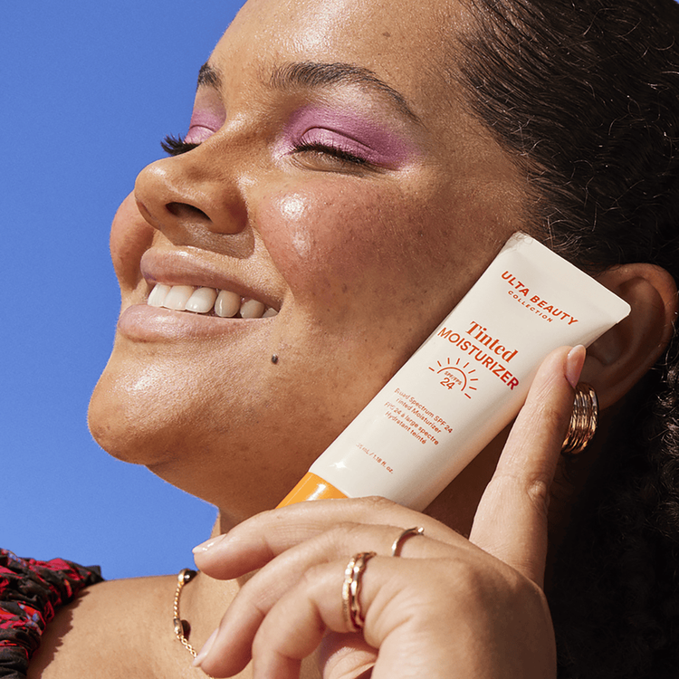 Tinted Moisturizer SPF 24 - Protector solar, color hidratación y protección