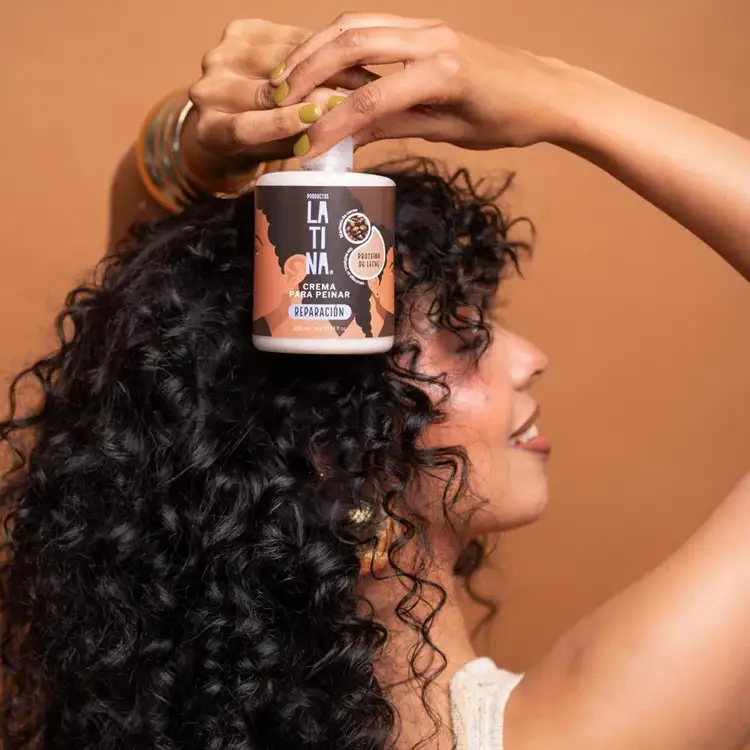 Crema para peinar, reparadora