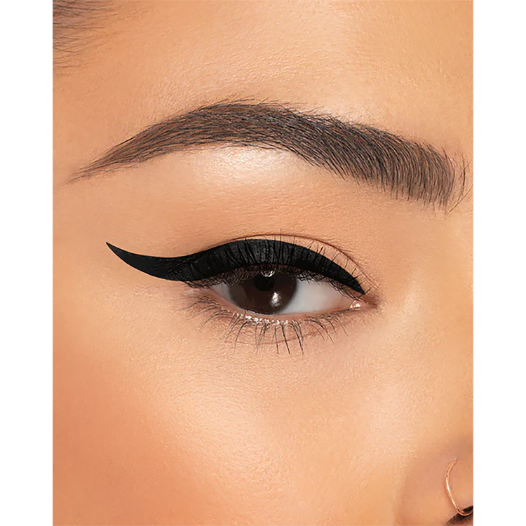 Stay Put Matte - Delineador líquido de ojos, a prueba de manchas