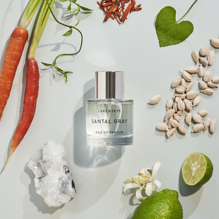 Santal Gray - Eau de parfum, sandalo suave, hoja de violeta, almizcle y cardamomo