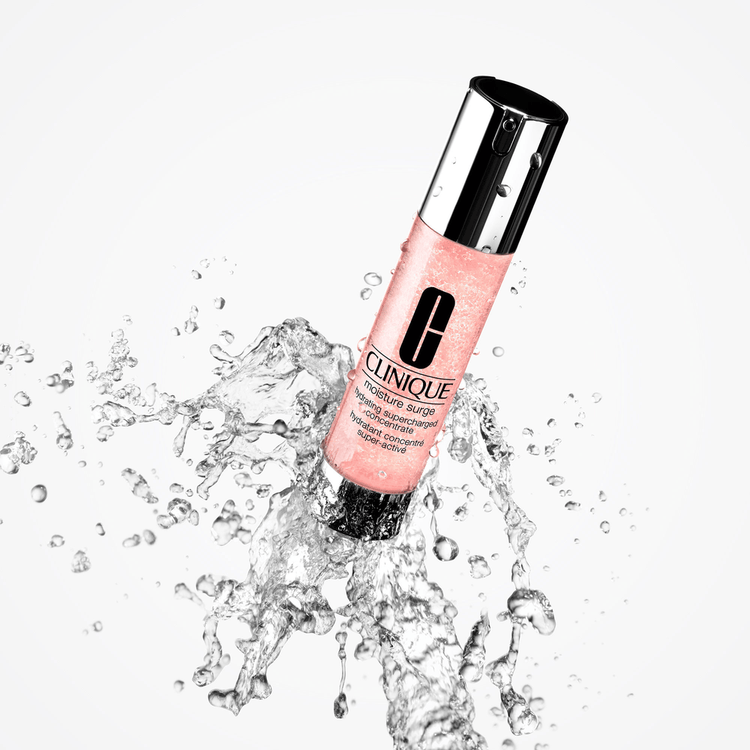 Moisture Surge™ Hydrating Supercharged Concentrate Gel hidratante refresca e hidrata la piel