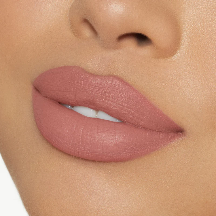 Kylie Matte Liquid Lipstick - Labial líquido, de larga duración
