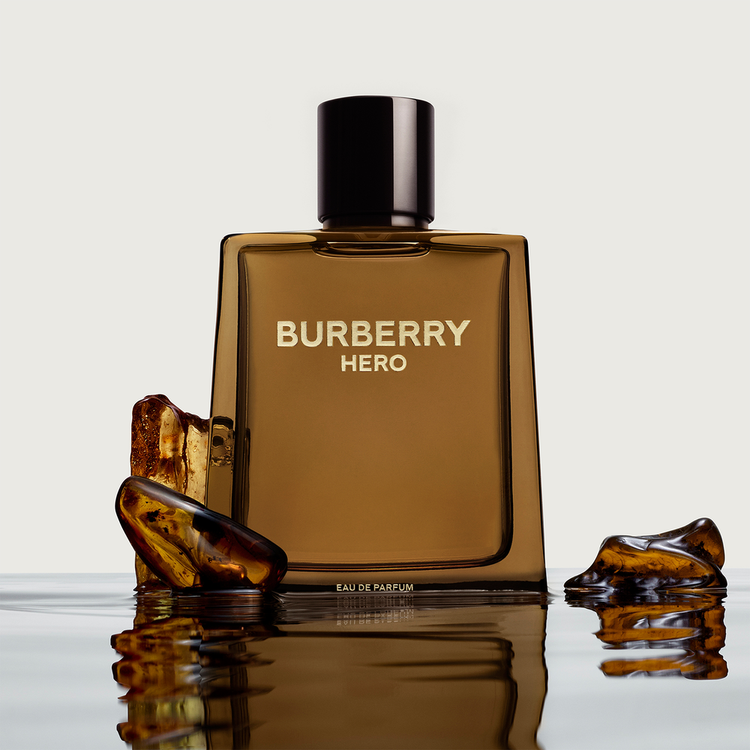 Burberry Hero Eau De Parfum Perfume perfume con aroma amaderado fresco