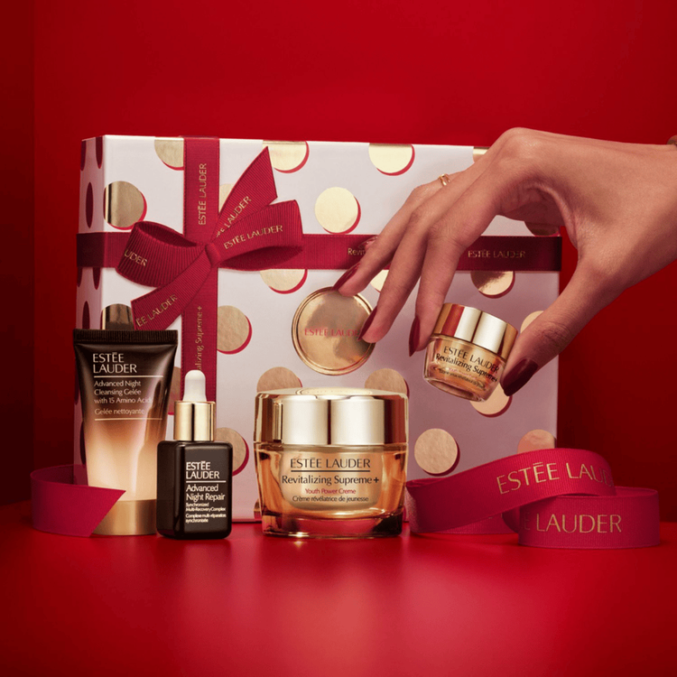 The Lift + Firm Routine - Set, crema Youth Power + Advanced Night Cleansing + Advanced Night Repair + Revitalizing Supreme+ bálsamo de ojos