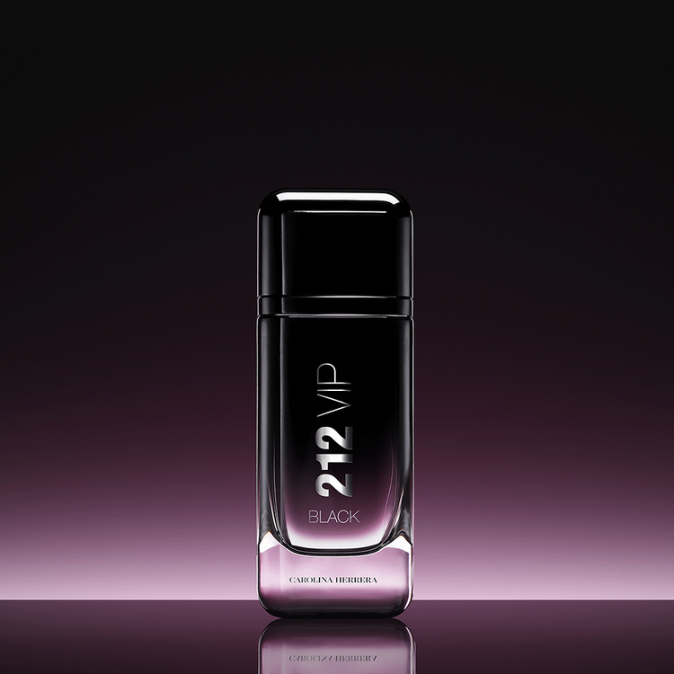 212 Vip Black Eau de Parfum para hombre