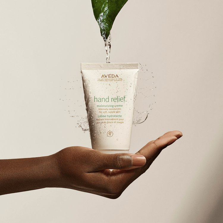 Hand Relief Crema hidratante hidrata y restaura la piel de las manos