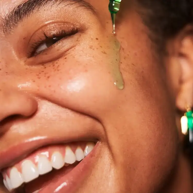 e.l.f. SKIN PLZ Clarify Aceite Facial No Comedogénico para Aclarar Poros y Reducir la Rojez