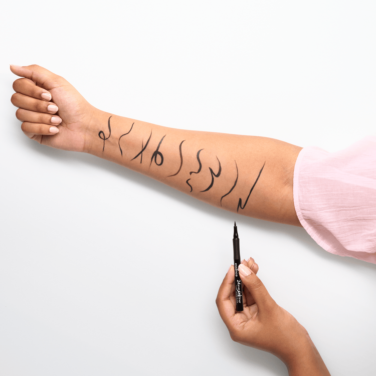 24Ever Ink Liner Delineador negro intenso durable waterproof