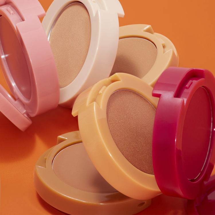 Cheek Squad Paleta de rubor, bronceador e iluminador ligera y cremosa