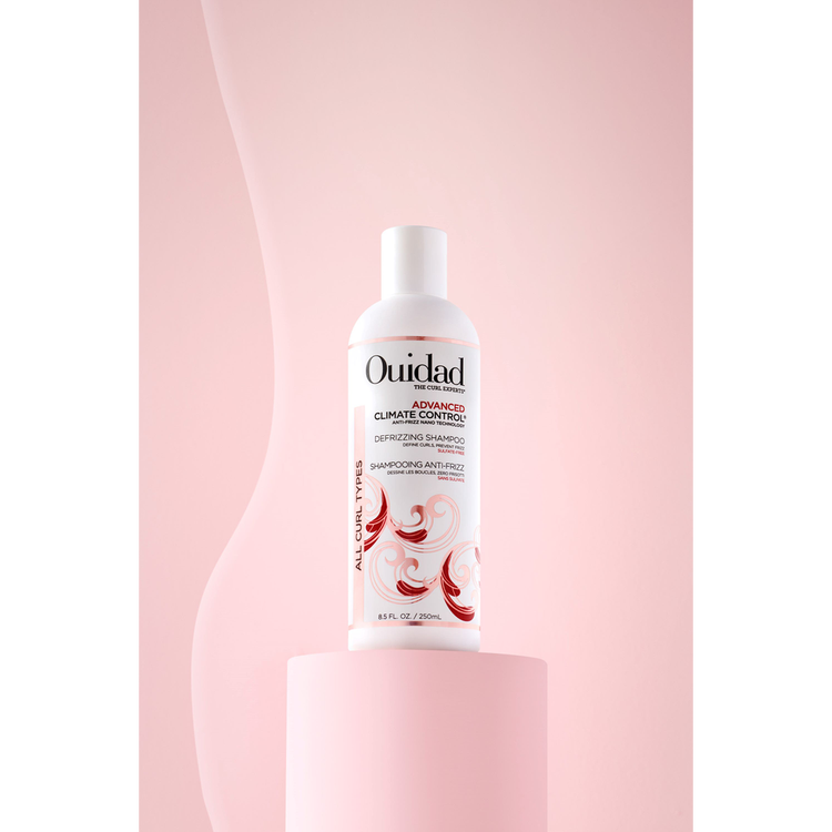 Advanced Climate Control Defrizzing Shampoo anti frizz