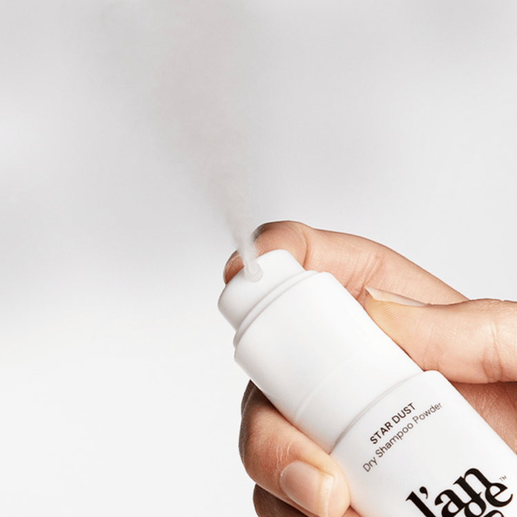 Star Dust Dry Shampoo en seco absorbe la grasa y refresca el cabello