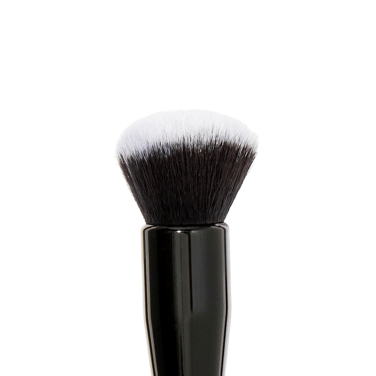 e.l.f. Ultimate Blending Brush Brocha grande para difuminar maquillaje facial
