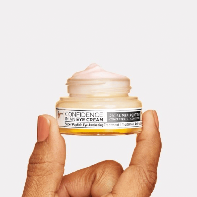 Confidence In An Eye Cream Tratamiento ojos ilumina, refresca y reafirma el contorno de ojos