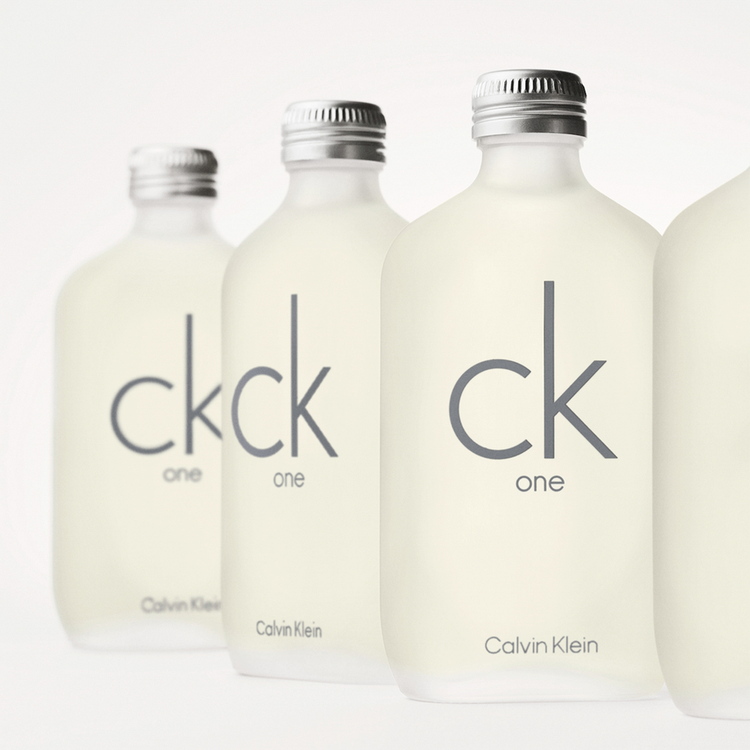 CK One - Eau De Parfum, fragancia unisex diseñada para usar a diario