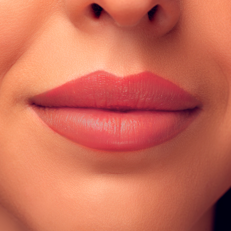 Lipgloss - Brillo labial, humectante con sensación ligera