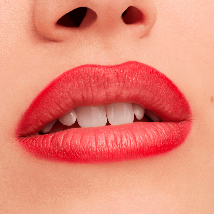 Lip Pencil - Lapiz delineador de labios, define, delinea y rellena los labios