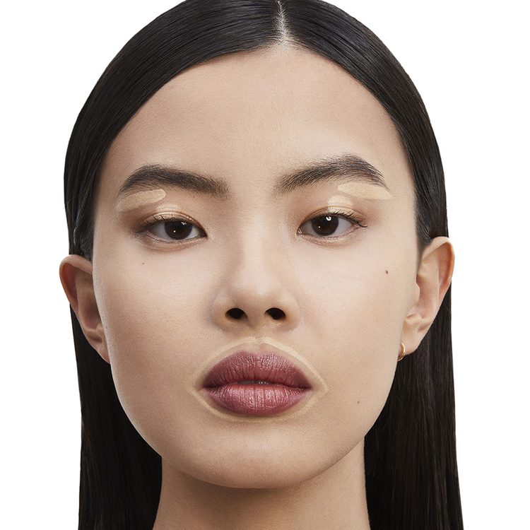 Touche Eclat Stylos Corrector disimula ojeras y añade luminosidad