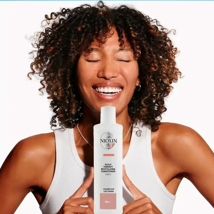 Sistema 3 - Acondicionador, para un cabello teñido más grueso