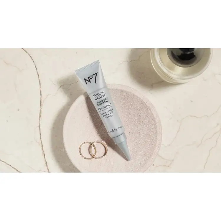 Future Renew Damage Reversal Eye Serum Suero para ojos revierte signos de envejecimiento
