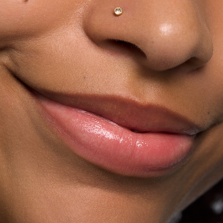 The Super Peptide Glossy Lip Treatment Especial de labios