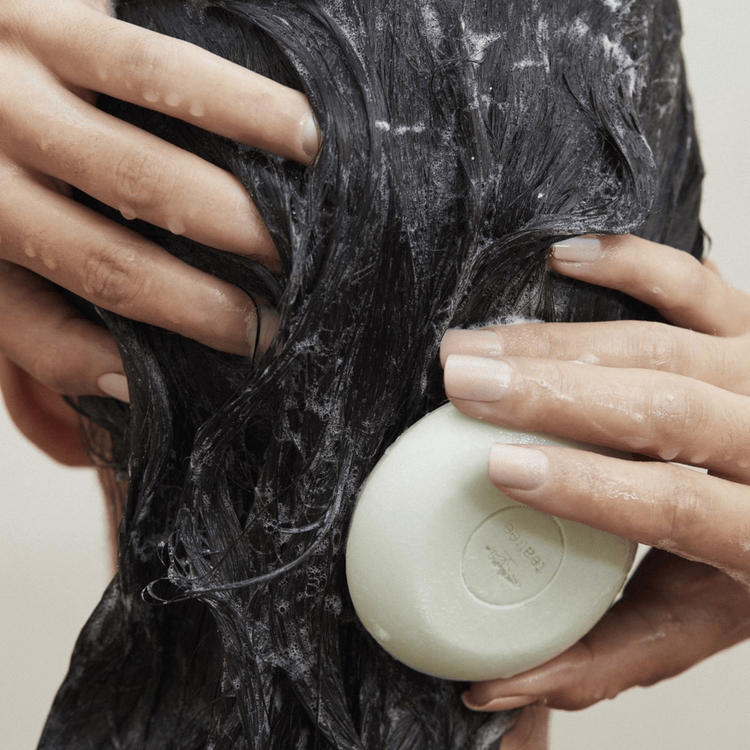 Tea Tree Special Shampoo Bar Shampoo en barra elimina impurezas