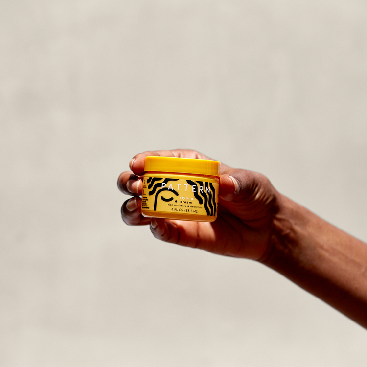 Travel Size Styling Crema estilizadora tamaño de viaje ideal para rizos