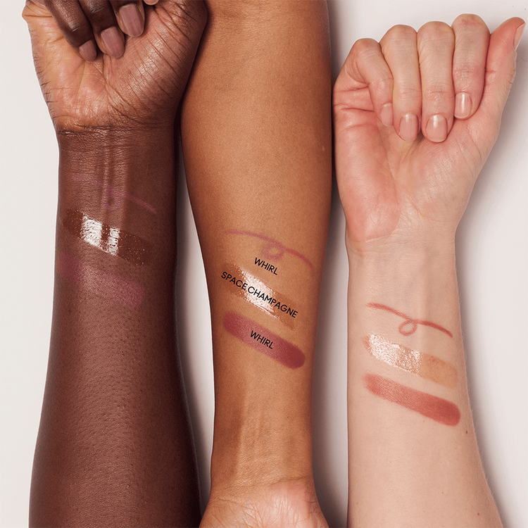 Trending Tomorrow Lip Trio - Set de labios con lápiz labial M·A·C ximal Silky Matte, lápiz labial y Lipglass Air