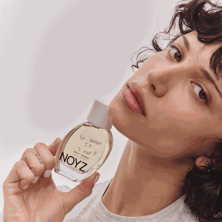 Only Human - Eau de Parfum, leche de fina fragancia para verter, primera en su tipo