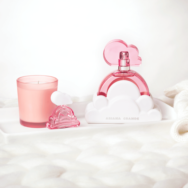Cloud Pink - Set de regalo, Eau de Parfum 100 ml, Mini 7.5 ml, Vela 100 gr
