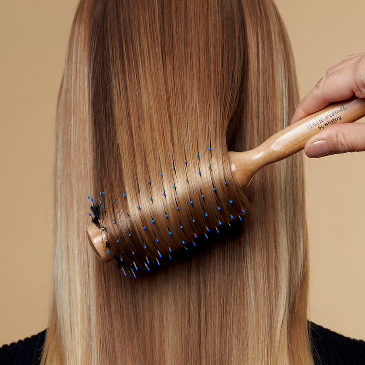 The Blow-Dry Brush N°2 - Cepillo, ideal para peinar con secadora