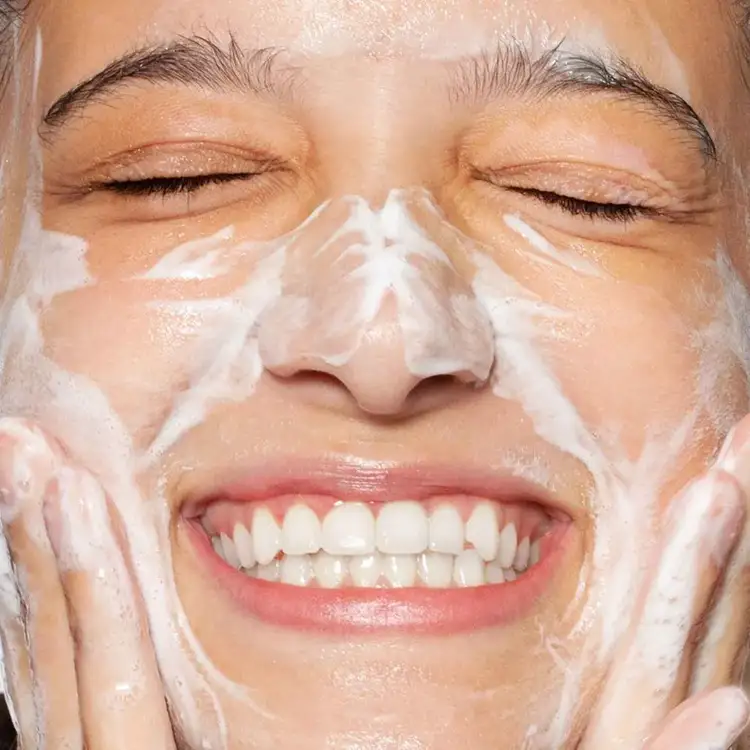 Special Cleansing - Gel limpiador, limpia suavemente e hidrata