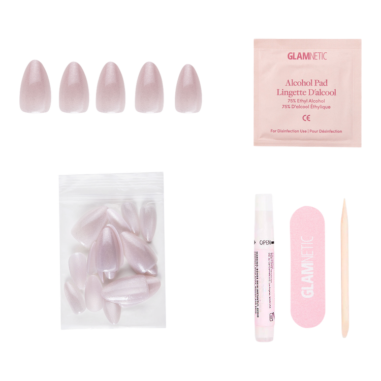 Selenite Press-On Nails Uñas postizas tono blanco semitransparente elegante.