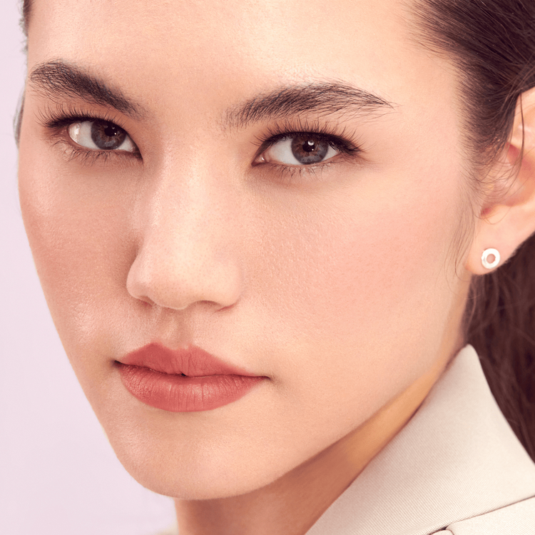 The New Natural Pestañas de tira look abierto y alargado