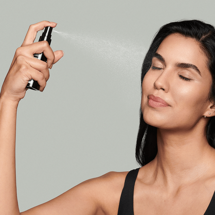 ColorStay Lock - Fijador de maquillaje, sin sensación pegajosa ni grasosa