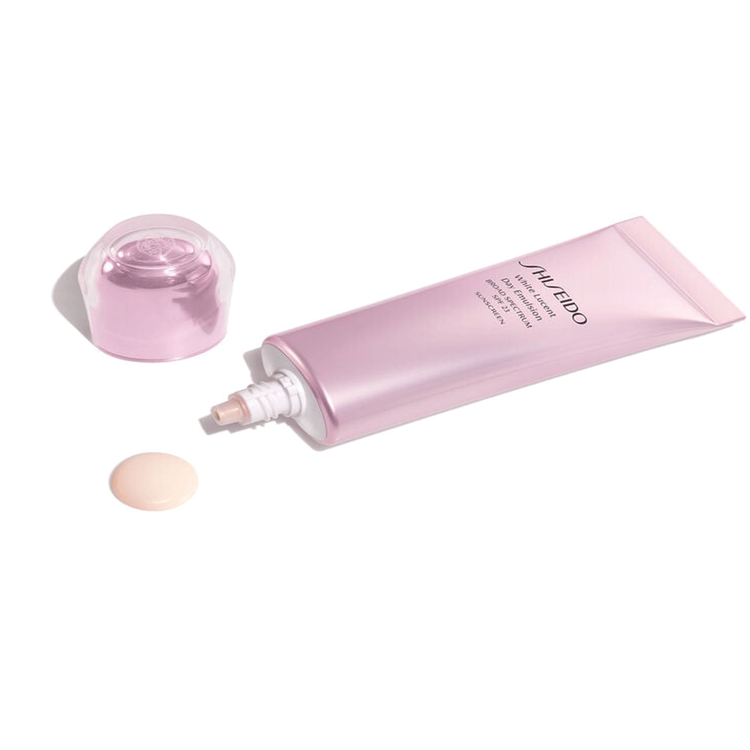 White Lucent Day Emulsion Spf 23 Protector solar hidratación ligera con protección solar