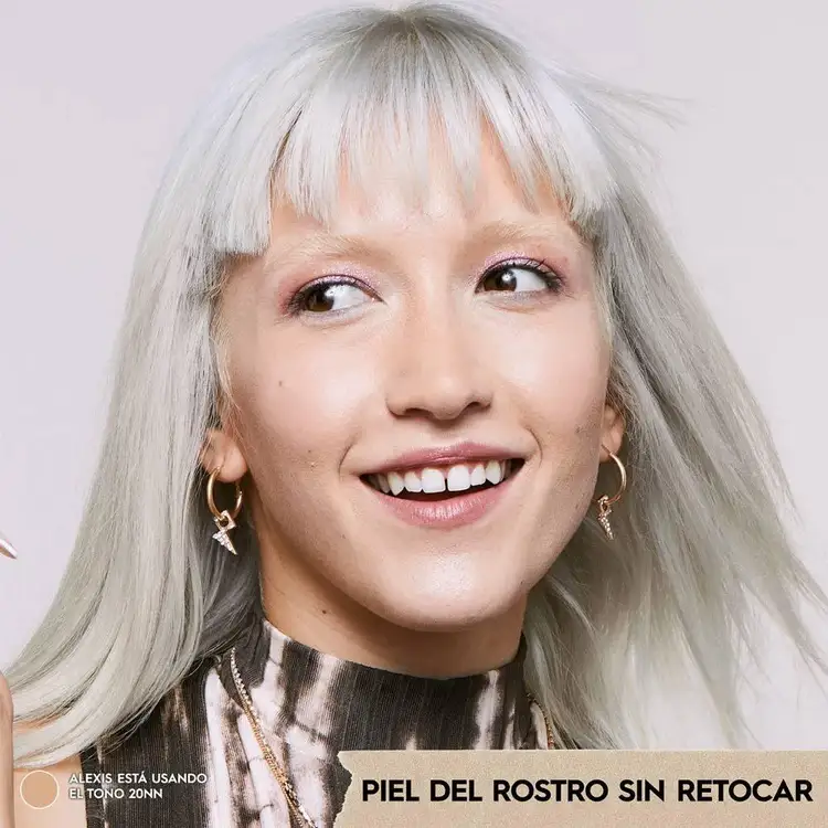 Stay Naked Quickie - Corrector, acabado natural de alta cobertura