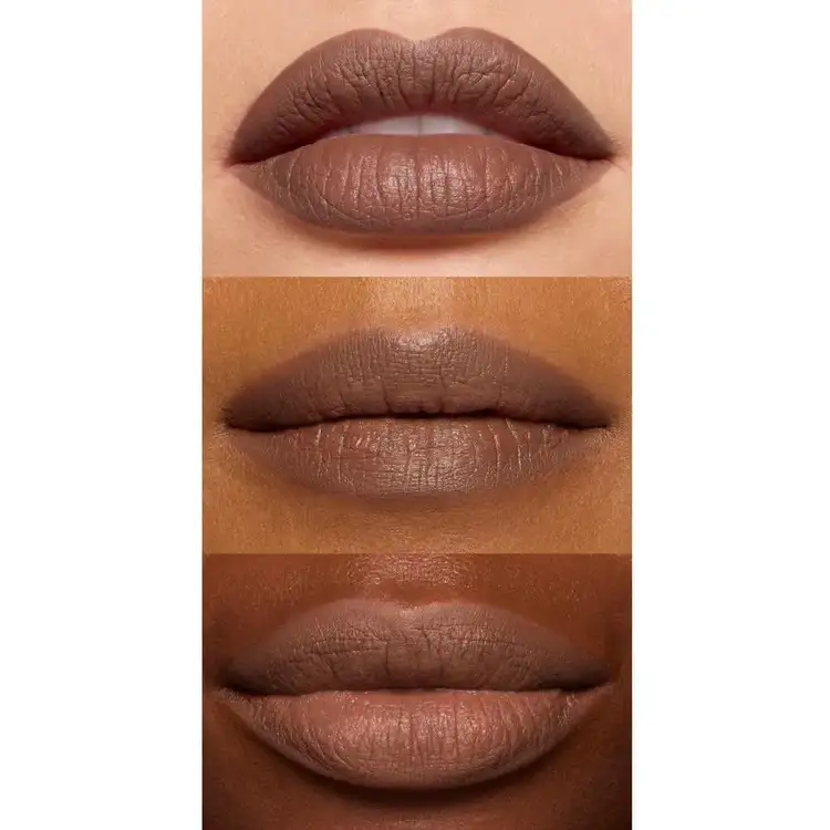 e.l.f. Cream Glide Lip Liner Lápiz delineador de labios cremoso para dar forma, rellenar y definir los labios para un pout perfecto